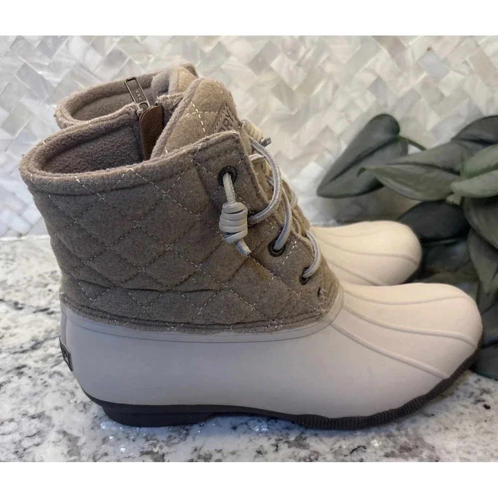 Sperry Saltwater Rain Snow Boots Women's Size 8M Quilted Wool Oyster Shoes